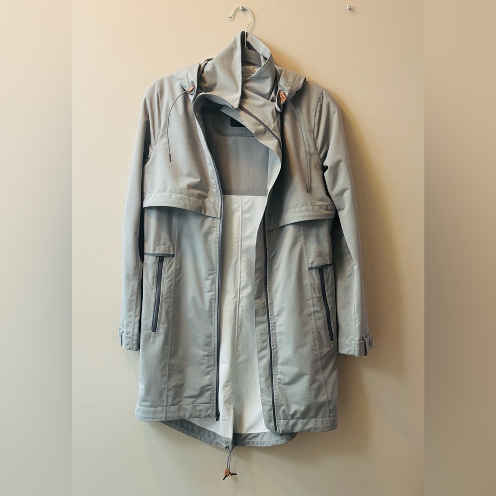 Columbia Women's Gray Hooded Rain coat size small